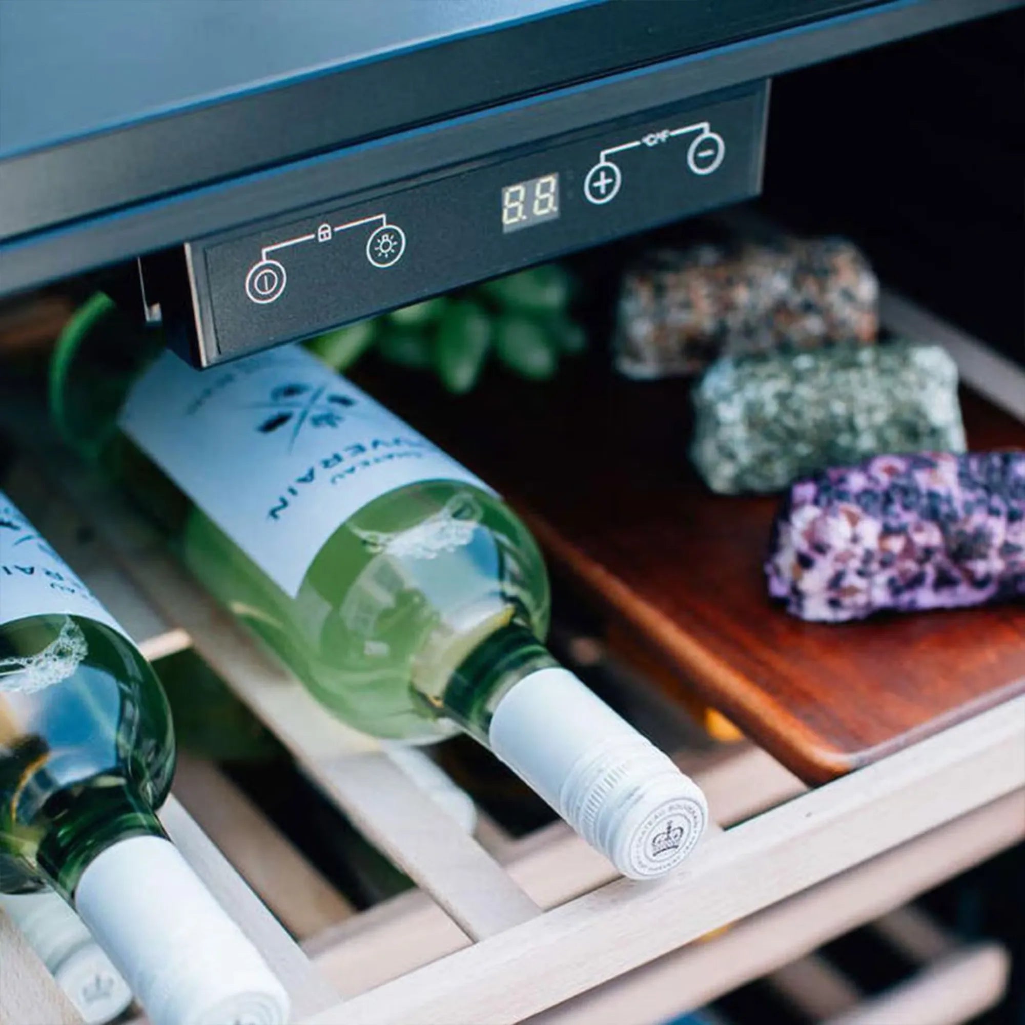 Summerset 24" Outdoor Rated Single Zone Wine Cooler — 5.3 Cu. Ft., 46-Bottle capacity | RFR-24W Summerset